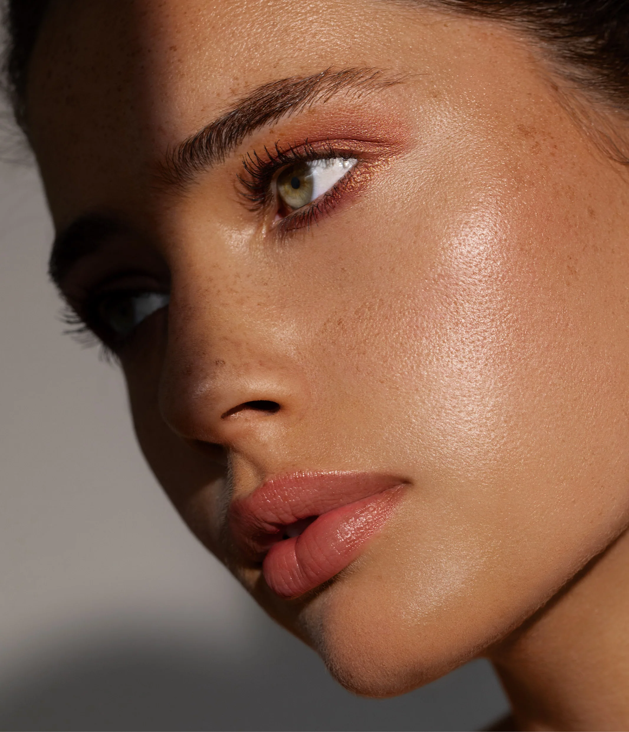 Hybrid Eye Pigment: Flicker - Image 5